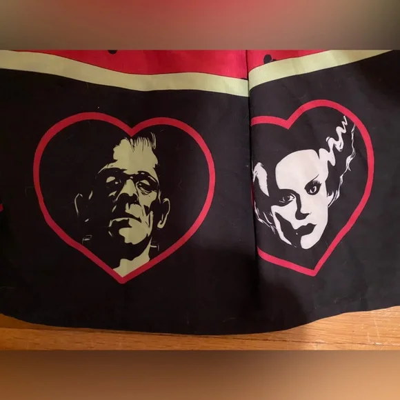 Unique Vintage Universal Monsters Frankenstein skirt size 16 - Picture 3 of 6